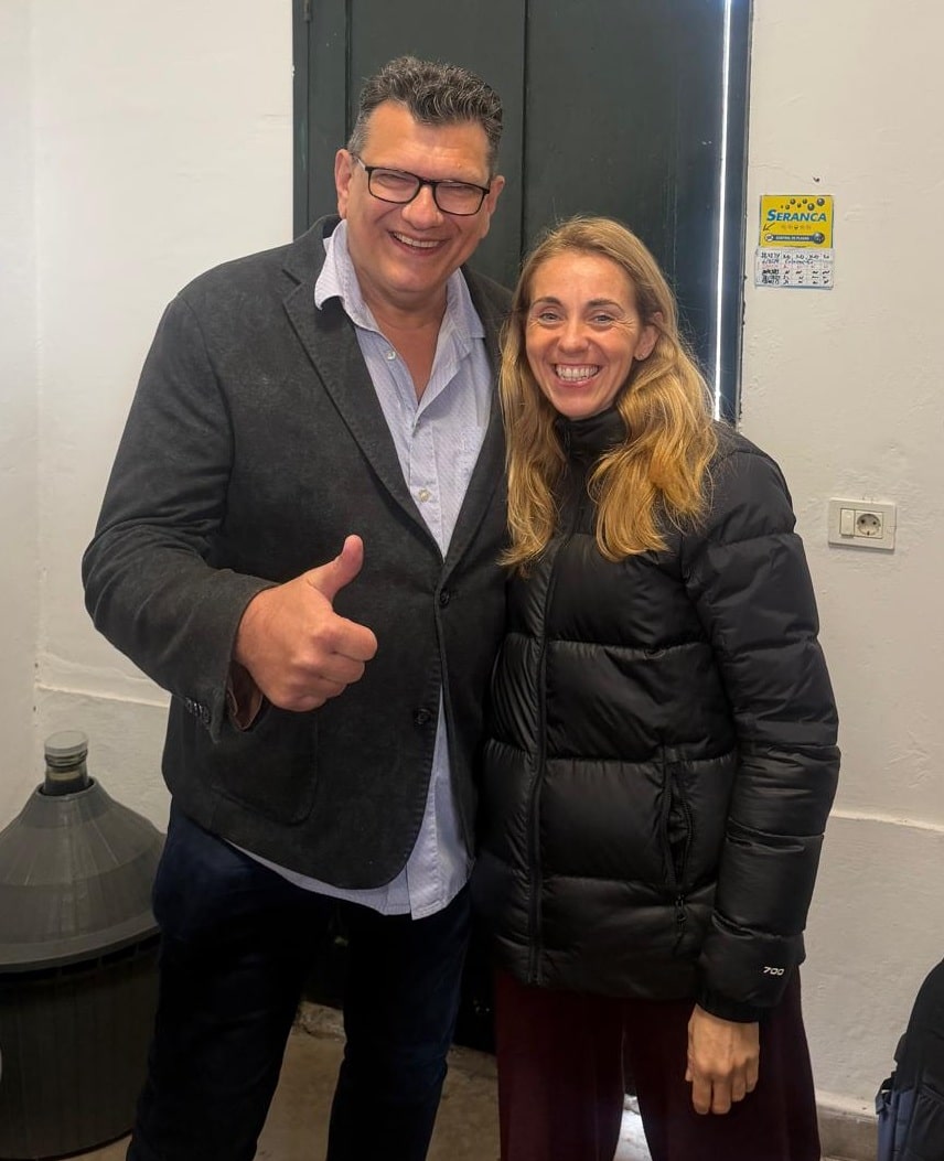 Ed en Loreto in de wijnkelder